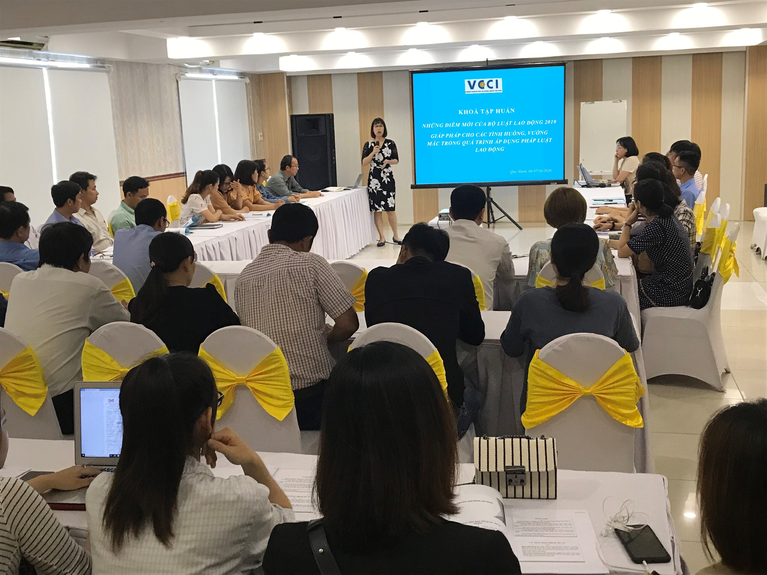 Những điểm mới của Bộ Luật Lao động 2019 - Giải pháp cho các tình huống, vướng mắc trong quá trình áp dụng PLLĐ